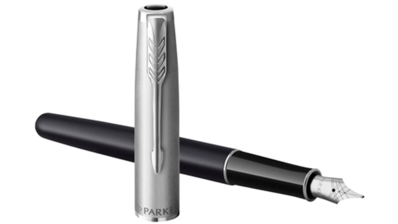 Vulpen Parker Sonnet Essential black lacquer CT medium