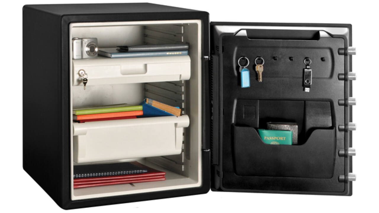Kluis MasterLock brandvrij en waterdicht electronisch combi-slot XXL zwart ZA62