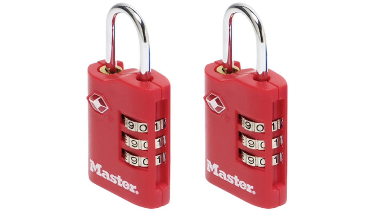Hangslot Masterlock 3-cijfer combi TSA set van 2 sloten assorti in willekeurige kleur 30mm