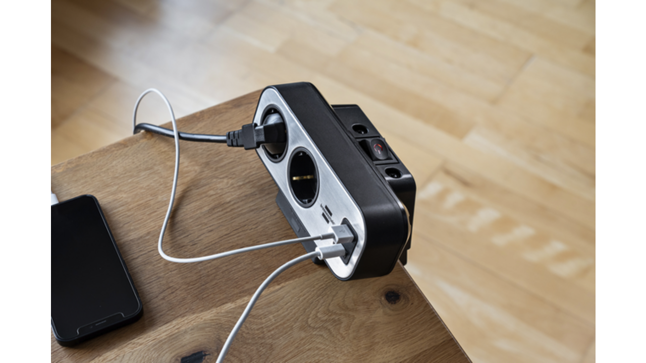 Stekkerdoos Brennenstuhl bureau Estilo 10 voudig inclusief 1 USB C, 1 USB A, 2 meter zilver/zwart