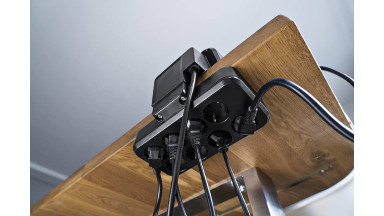 Stekkerdoos Brennenstuhl bureau Estilo 10 voudig inclusief 1 USB C, 1 USB A, 2 meter zilver/zwart