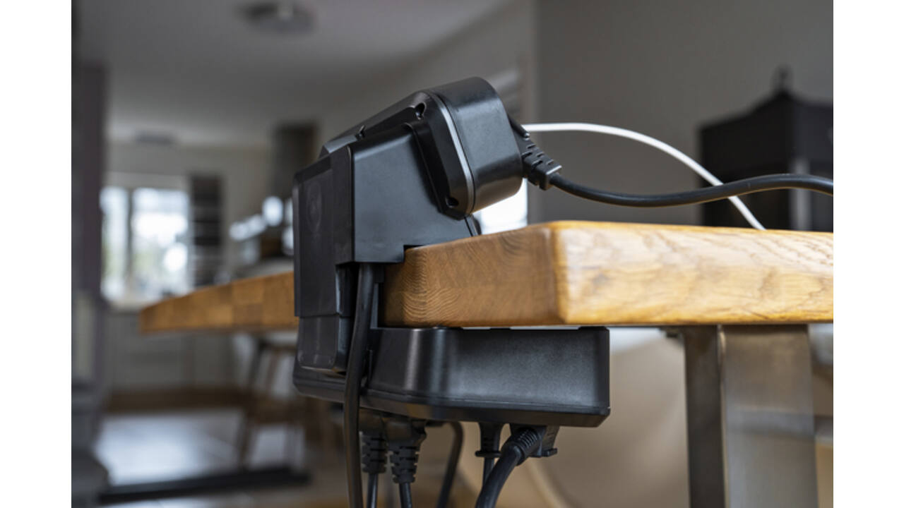 Stekkerdoos Brennenstuhl bureau Estilo 10 voudig inclusief 1 USB C, 1 USB A, 2 meter zilver/zwart