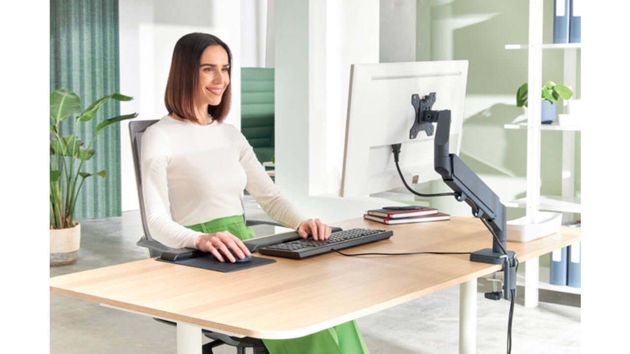 Monitorarm Leitz Ergo ruimtebesparend enkele monitorarm