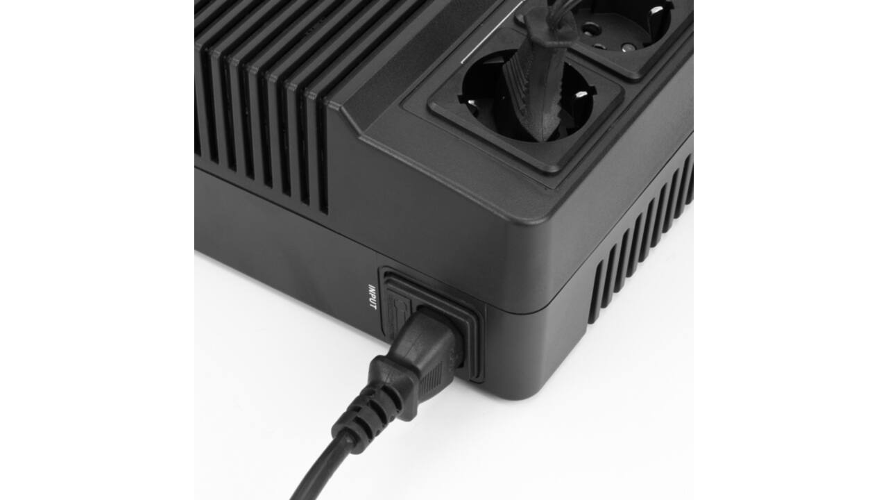 Kabel ACT Netsnoer CEE 7/7 male - C13 zwart 3 meter