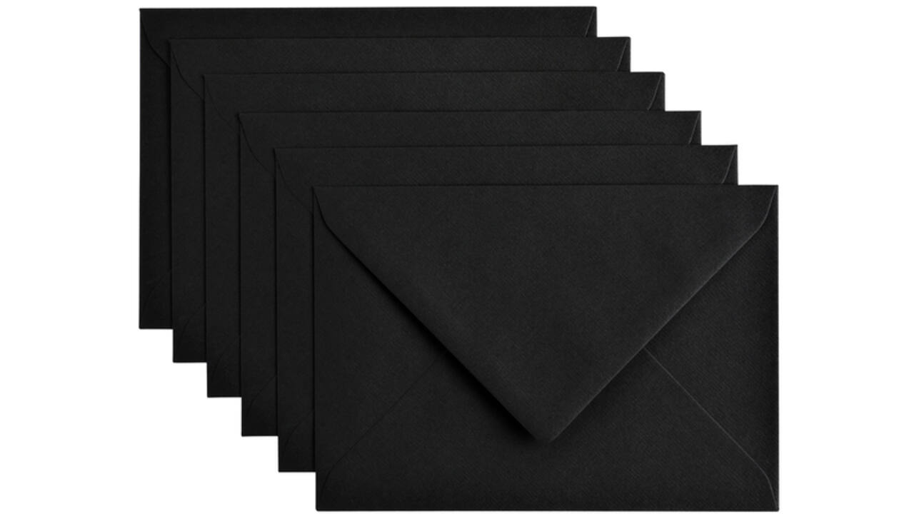 Envelop Papicolor C6 114x162mm ravenzwart