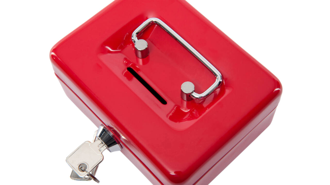Geldkist MAUL met muntgleuf en slot 125x95x60mm rood