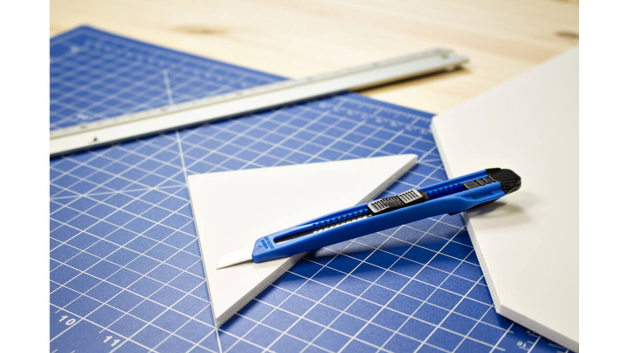 Snijmes Westcott office 9mm met schuifsluiting blauw