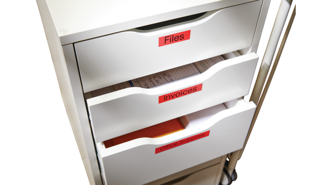 Labeltape Dymo LabelManager D1 polyester 9mm zwart op rood