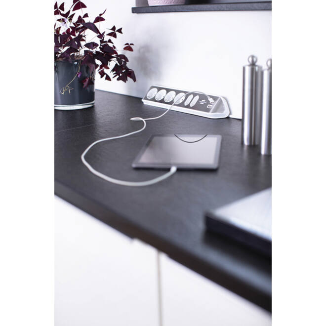 Stekkerdoos Brennenstuhl bureau Estilo 6 voudig inclusief 2 USB 200cm wit/zilver