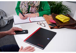 Notitieboek Oxford Black n' Red A4 96vel blanco