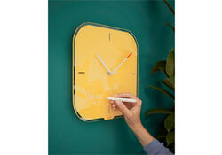 Wandklok Leitz Cosy geel glas