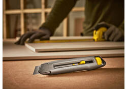 Snijmes Stanley Interlock 18mm