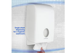 Handdoekdispenser Aquarius voor i-vouw wit 6945