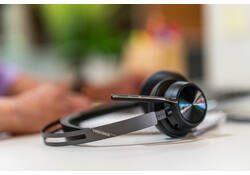 Headset HP POLY Voyager Focus 2 USB-C met oplaadstation