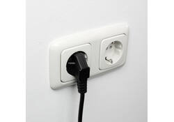 Kabel ACT Netsnoer CEE 7/7 male - C13 zwart 3 meter