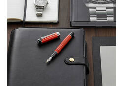 Vulpen Parker Duofold Classic Vintage big red lacquer 18k CT medium
